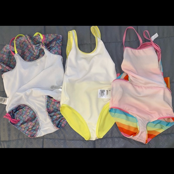 🌊👙🩱 Girl’s Bathing Suits 🩱 👙🌊 - Picture 3 of 3